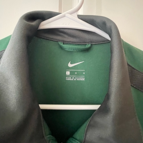 Nike Men's Green Training Jacket - Picture 3 of 3